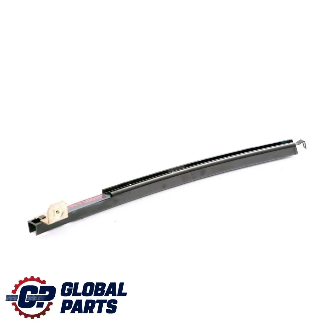 Guida finestrino posteriore sinistro N/S Rivestimento per Mercedes W211 con numero di parte A2117300119 Mercedes W211 Guida finestrino posteriore sinistro N/S Rivestimento - SKU A2117300119 - Numero di parte A2117300119