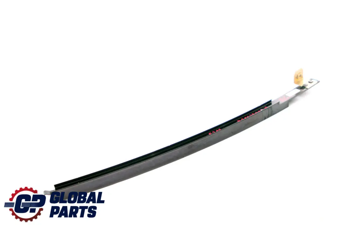 Mercedes S211 W211 Guida finestrino posteriore sinistro Trim Cover - SKU A2117300319 - Numero di parte A2117300319