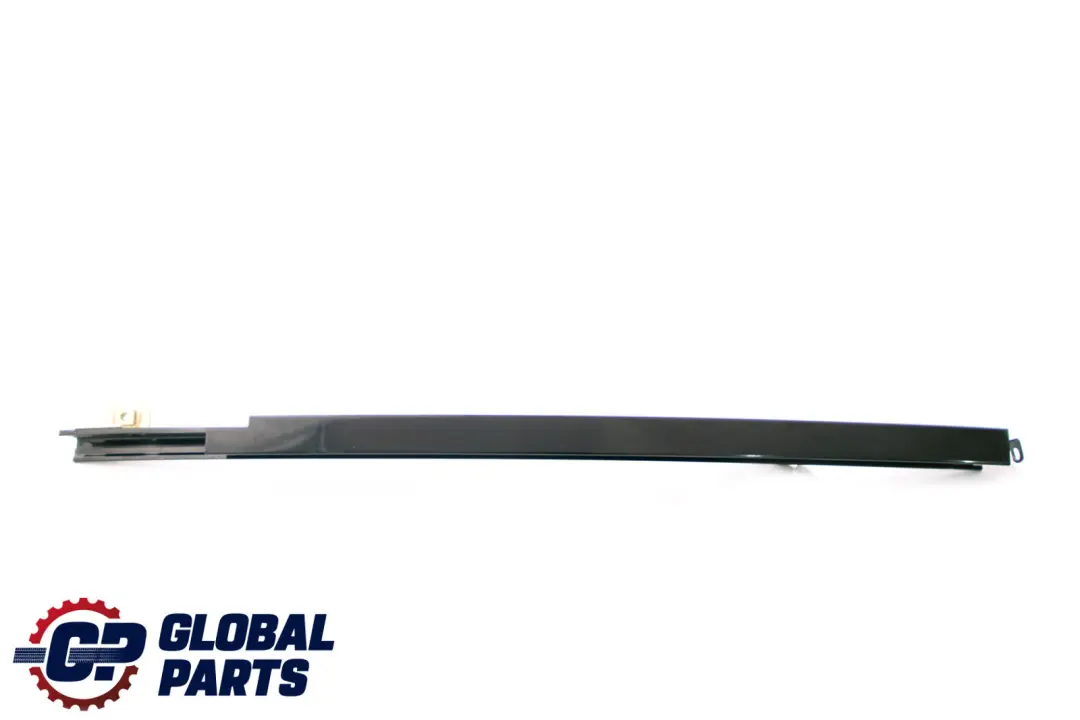 Mercedes S211 W211 Panneau de guidage de la fenêtre arrière droite - SKU A2117300419 - Numéro de pièce A2117300419