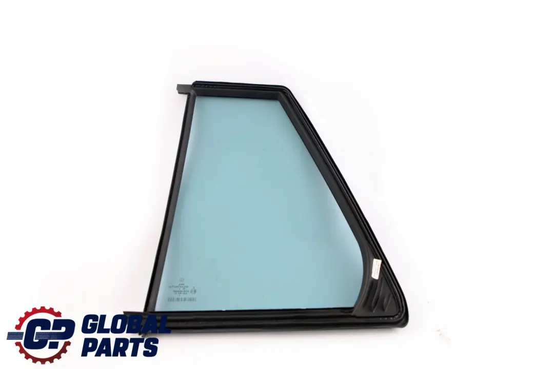 Vitre arrière droite AS2 pour Mercedes S211 Touring à propos du numéro de pièce A2117300855 Mercedes S211 Touring Vitre arrière droite AS2 - SKU A2117300855 - Numéro de pièce A2117300855