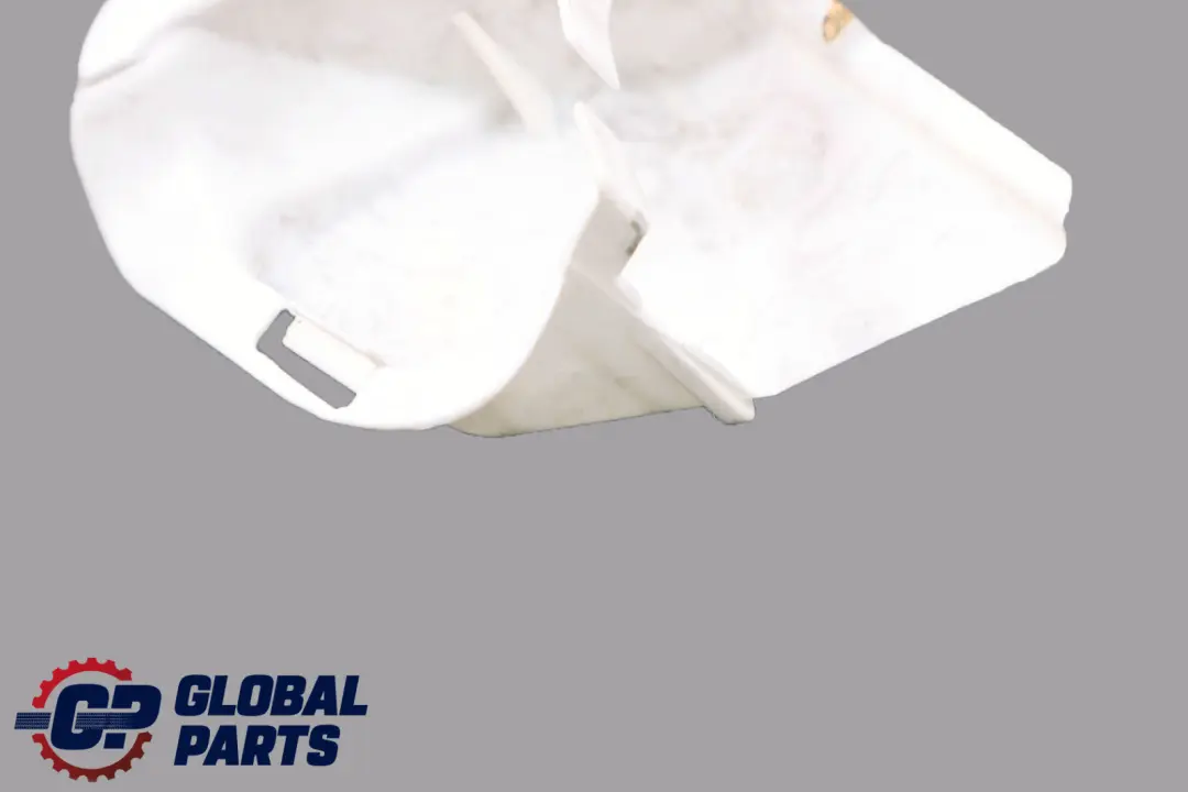 Osłona Zamka Prawy Tył do Mercedes W211 o numerze A2117320221 Mercedes W211 Osłona Zamka Prawy Tył - SKU A2117320221 - Numer Części A2117320221