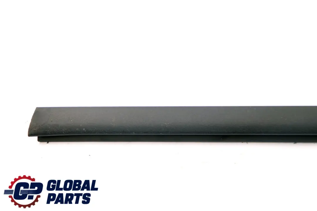 Puerta Trasera Izquierda Derecha Junta de Ventana para Mercedes S211 W211 con número de pieza A2117350165 Mercedes S211 W211 Puerta Trasera Izquierda Derecha Junta de Ventana - SKU A2117350165 - Número de pieza A2117350165