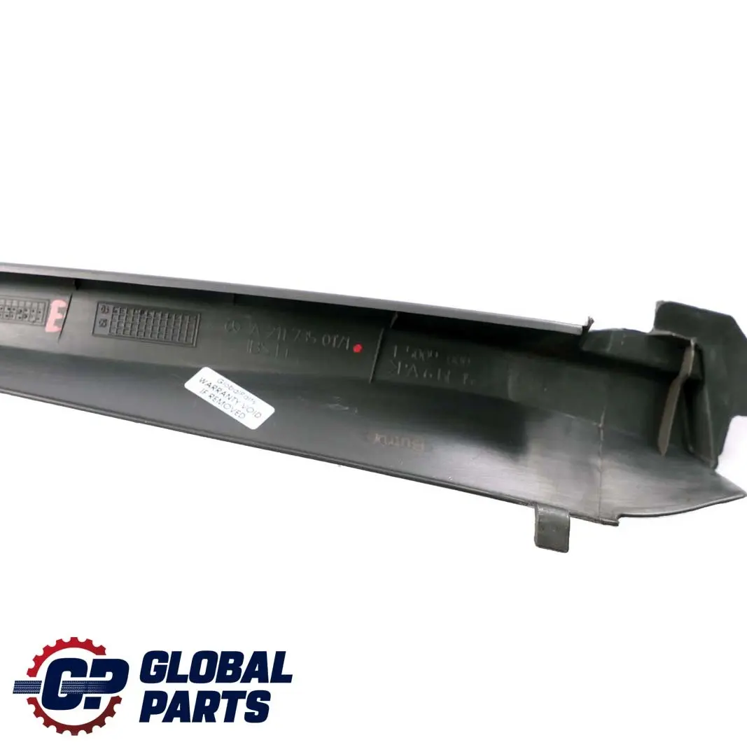 Mercedes-Benz W211 Porte Capot Huisserie Arriere Gauche A211735017 pour à propos du numéro de pièce A2117350171 Mercedes-Benz W211 Porte Capot Huisserie Arriere Gauche A211735017 - SKU A2117350171 - Numéro de pièce A2117350171