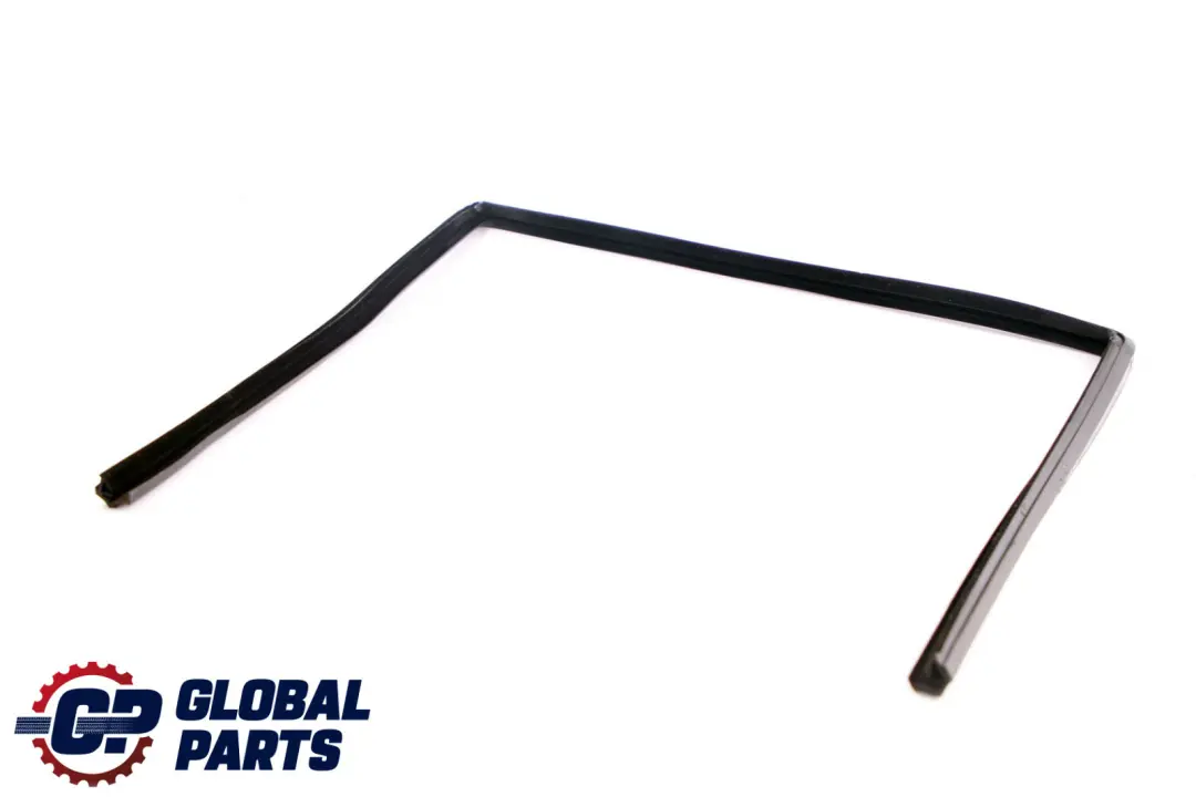 Joint d'étanchéité vitre porte arrière gauche pour Mercedes S211 Touring à propos du numéro de pièce A2117350325 Mercedes S211 Touring Joint d'étanchéité vitre porte arrière gauche - SKU A2117350325 - Numéro de pièce A2117350325