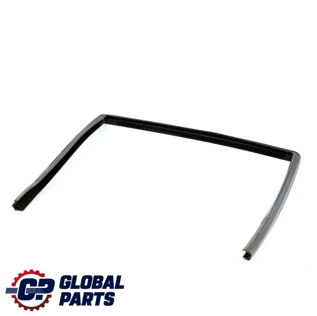 Mercedes-Benz W211 Berlina Guarnizione finestrino porta posteriore sinistra per con numero di parte A2117350725 Mercedes-Benz W211 Berlina Guarnizione finestrino porta posteriore sinistra - SKU A2117350725 - Numero di parte A2117350725