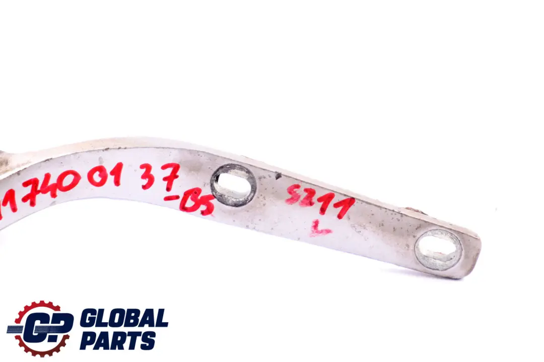 Kofferraumklappe Hinten Links Scharnier Brillant Silber 744 für Mercedes S211 Kombi mit Teilenummer A2117400137 Mercedes S211 Kombi Kofferraumklappe Hinten Links Scharnier Brillant Silber 744 - SKU A2117400137-BS - Teilenummer A2117400137