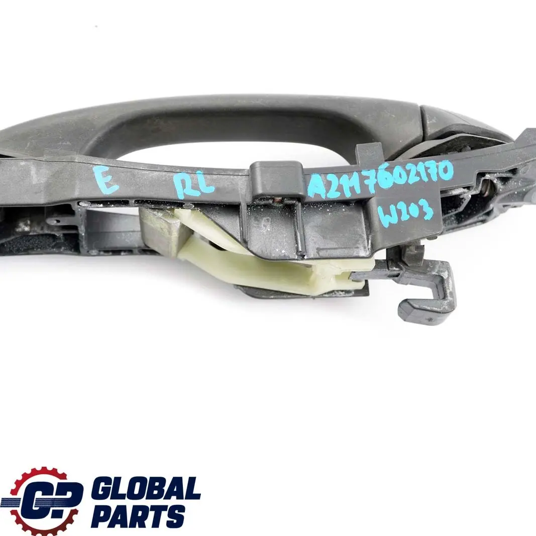 Mercedes C W203 Tylna lewa klamka drzwi - SKU A2117602170 - Numer Części A2117602170