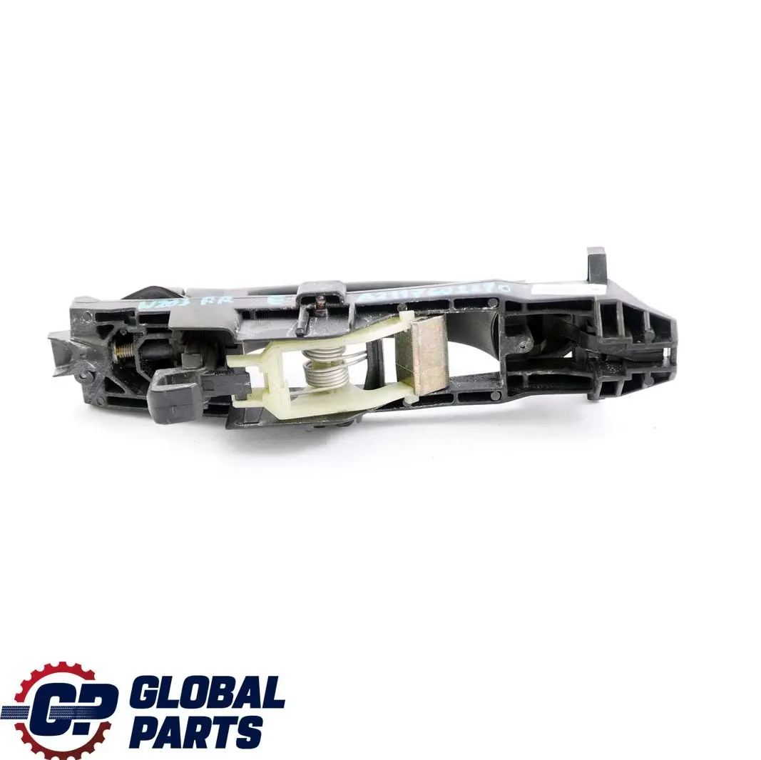 Mercedes C W203 Tylna prawa klamka drzwi - SKU A2117602270 - Numer Części A2117602270