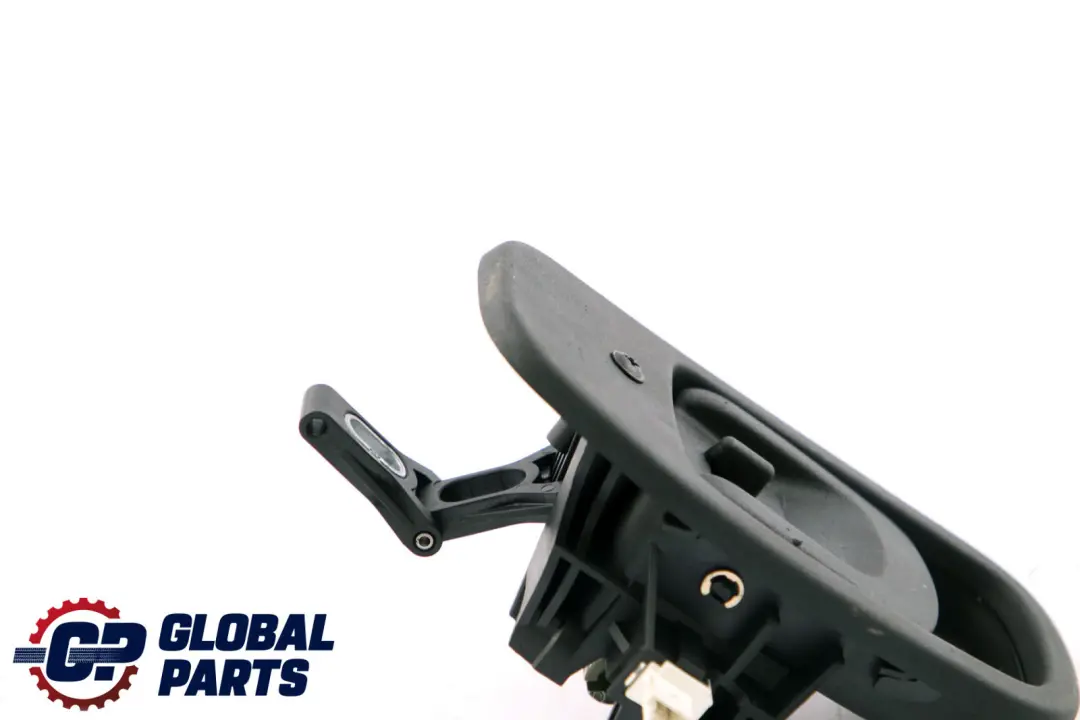 Mercedes-Benz E-Class S211 Touring Rear Trunk Gate Handle Tailgate to with Part number A2117660091 Mercedes-Benz E-Class S211 Touring Rear Trunk Gate Handle Tailgate - SKU A2117660091 - Part number A2117660091