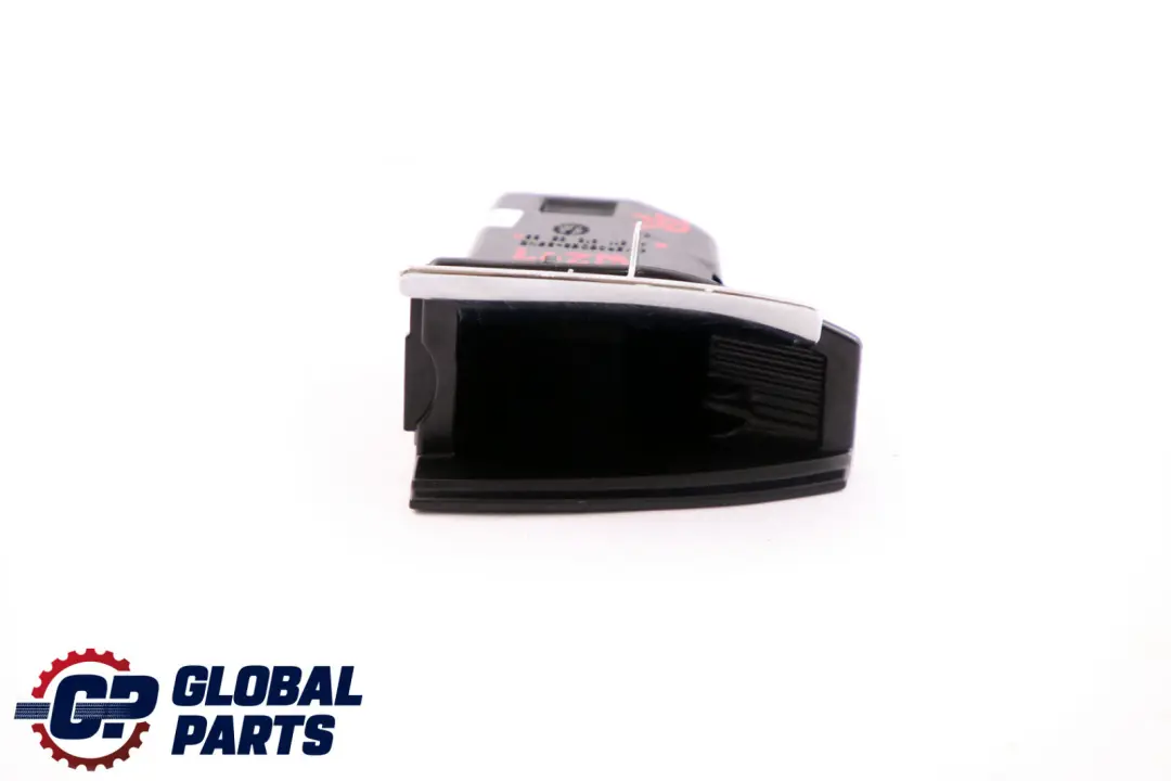 Bandeja Puerta Trasera Derecha Inserto Cenicero para Mercedes S211 W211 con número de pieza A2118100233 Mercedes S211 W211 Bandeja Puerta Trasera Derecha Inserto Cenicero - SKU A2118100233 - Número de pieza A2118100233