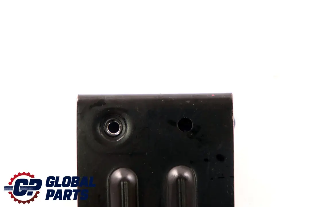  Mercedes-Benz E-Class S211 Touring Bracket Cover Rear Right O/S - SKU A2118153031 - Part number A2118153031