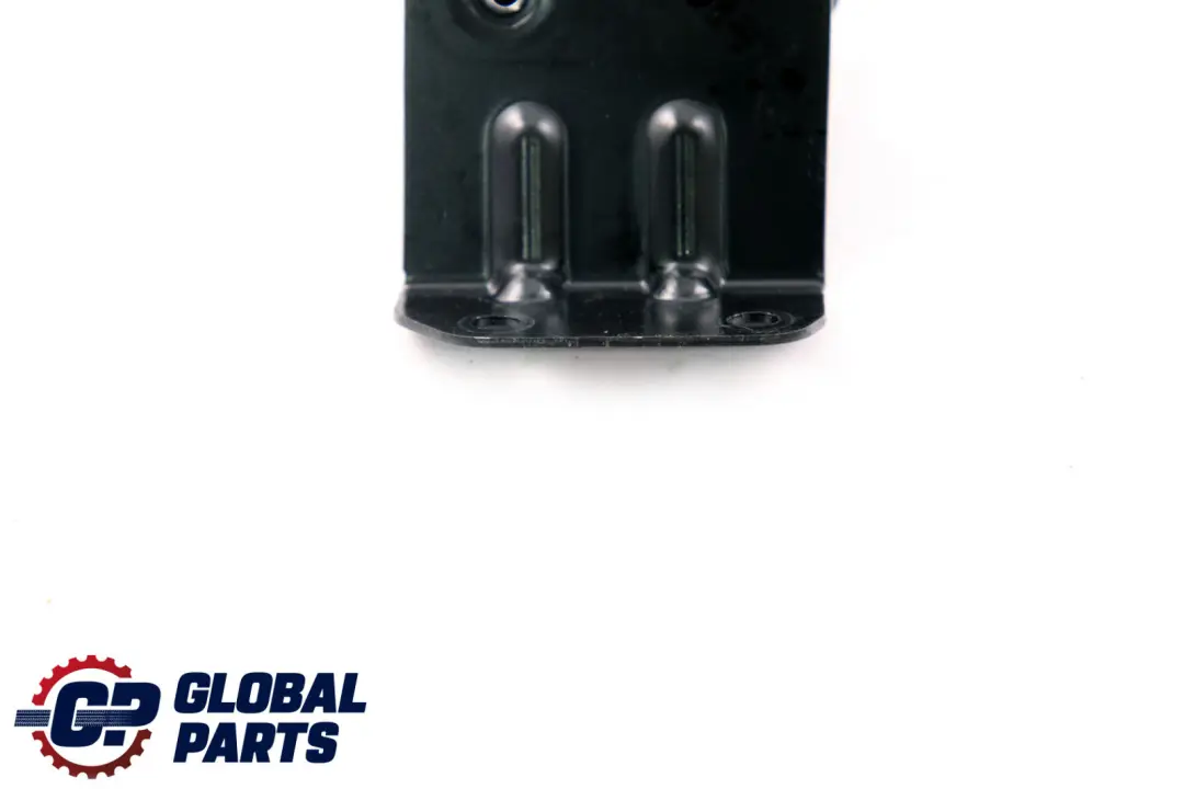 Mercedes-Benz E-Class S211 Touring Bracket Cover Rear Right O/S to with Part number A2118153031 Mercedes-Benz E-Class S211 Touring Bracket Cover Rear Right O/S - SKU A2118153031 - Part number A2118153031