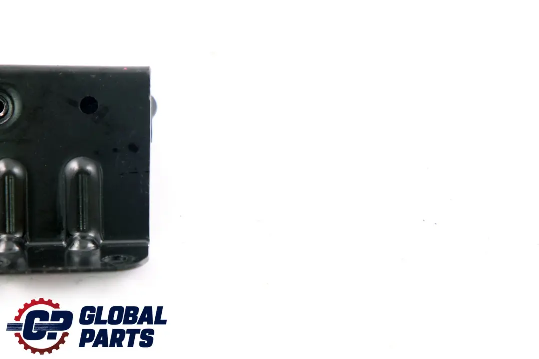 Mercedes-Benz E-Class S211 Touring Bracket Cover Rear Right O/S to with Part number A2118153031 Mercedes-Benz E-Class S211 Touring Bracket Cover Rear Right O/S - SKU A2118153031 - Part number A2118153031