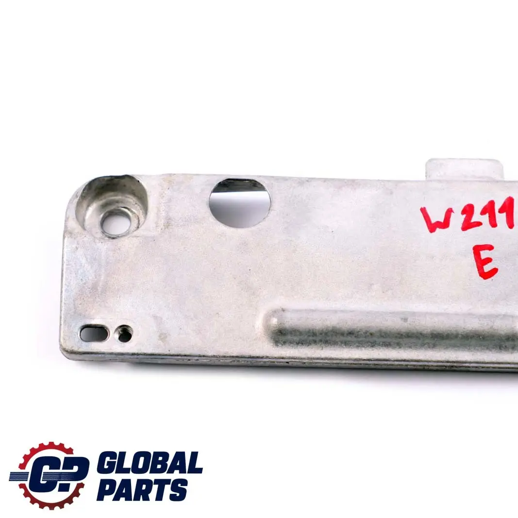 Classe E W211 Console portaoggetti anteriore sinistra N/S per Mercedes con numero di parte A2118153731 Mercedes Classe E W211 Console portaoggetti anteriore sinistra N/S - SKU A2118153731 - Numero di parte A2118153731