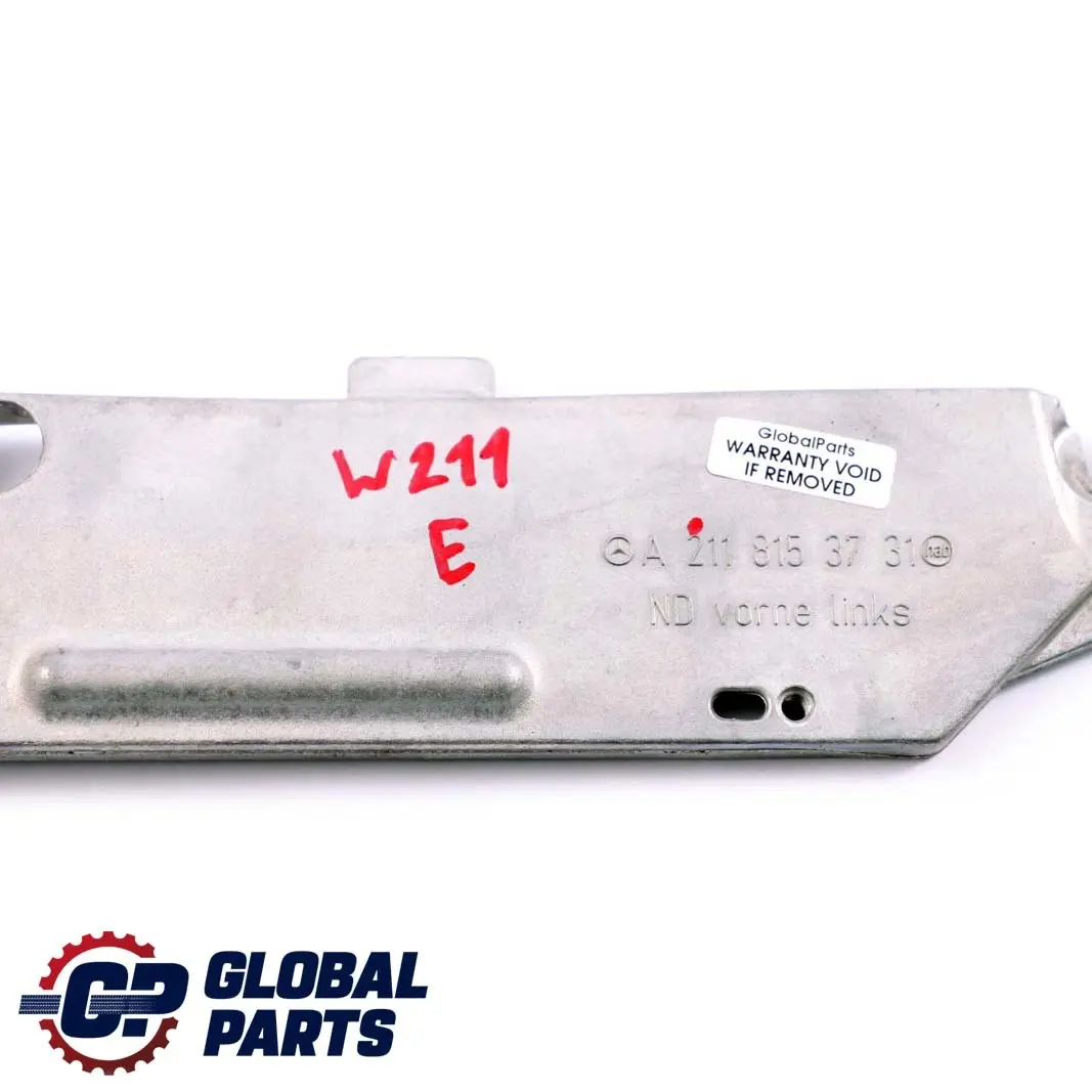 Uchwyt Konsoli Lewy Przód do Mercedes E W211 o numerze A2118153731 Mercedes E W211 Uchwyt Konsoli Lewy Przód - SKU A2118153731 - Numer Części A2118153731