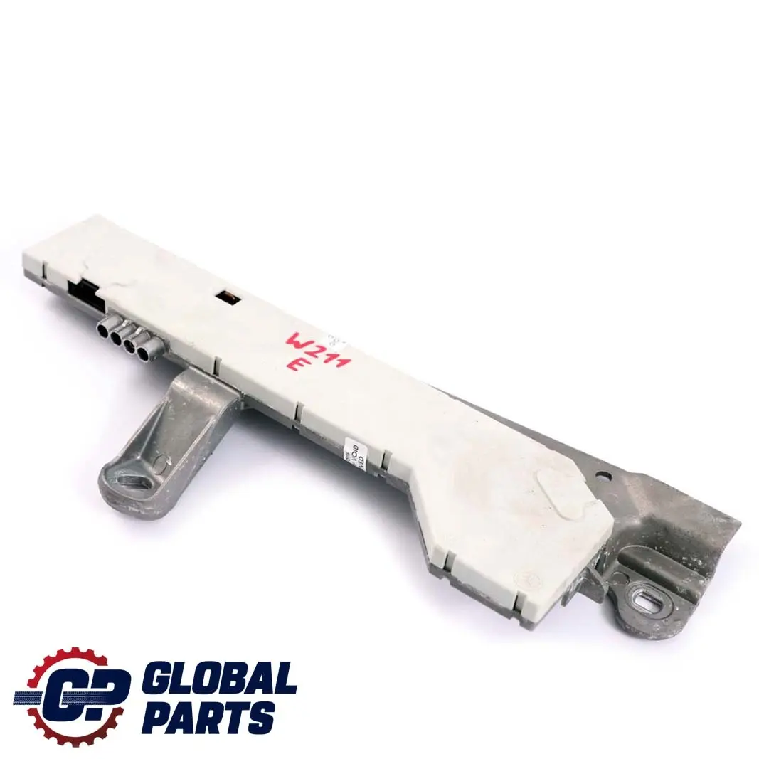 Mercedes W211 Antenne Radio Module Amplificateur - SKU A2118200089 - Numéro de pièce A2118200089