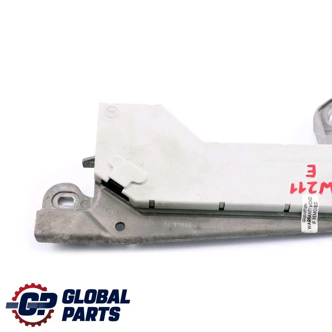 Mercedes-Benz E W211 Antenna Radio Modulo Amplificatore per con numero di parte A2118200089 Mercedes-Benz E W211 Antenna Radio Modulo Amplificatore - SKU A2118200089 - Numero di parte A2118200089
