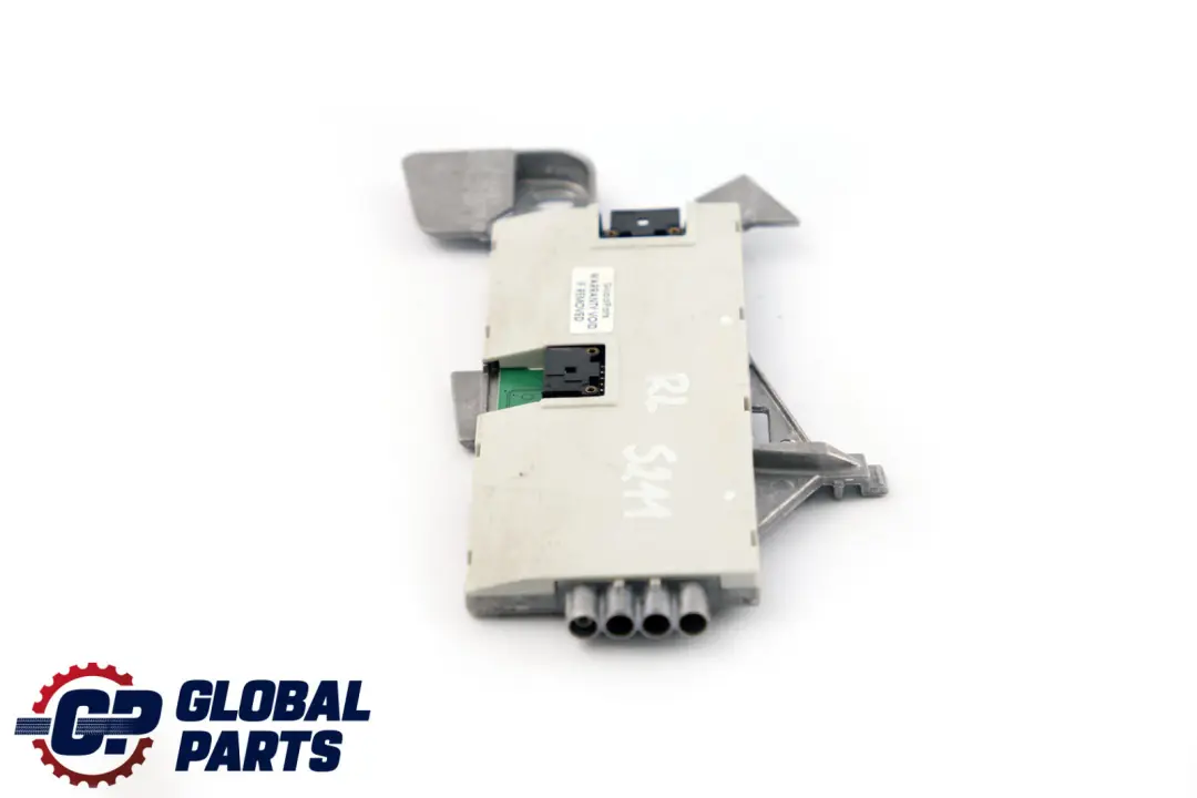 Mercedes-Benz E-Class S211 Aerial Antenna Amplifier to with Part number A2118200189 Mercedes-Benz E-Class S211 Aerial Antenna Amplifier - SKU A2118200189 - Part number A2118200189