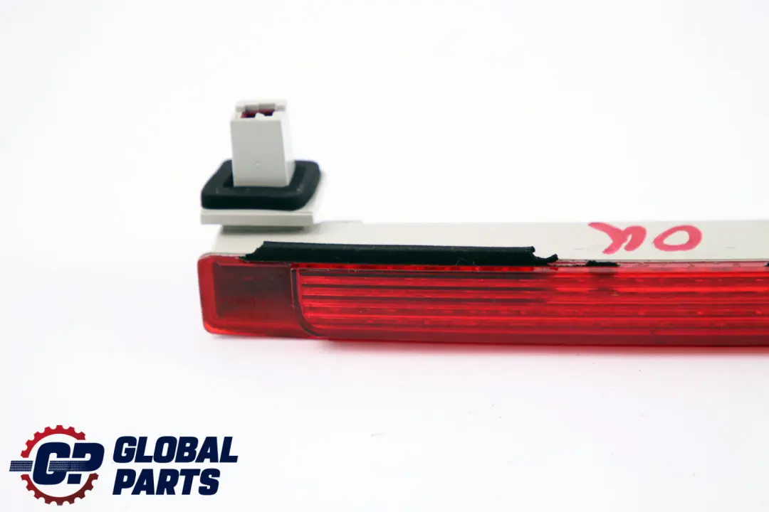 High Level Third Brake Light Lamp to Mercedes E-Class S211 Touring with Part number A2118200256 Mercedes E-Class S211 Touring High Level Third Brake Light Lamp - SKU A2118200256 - Part number A2118200256