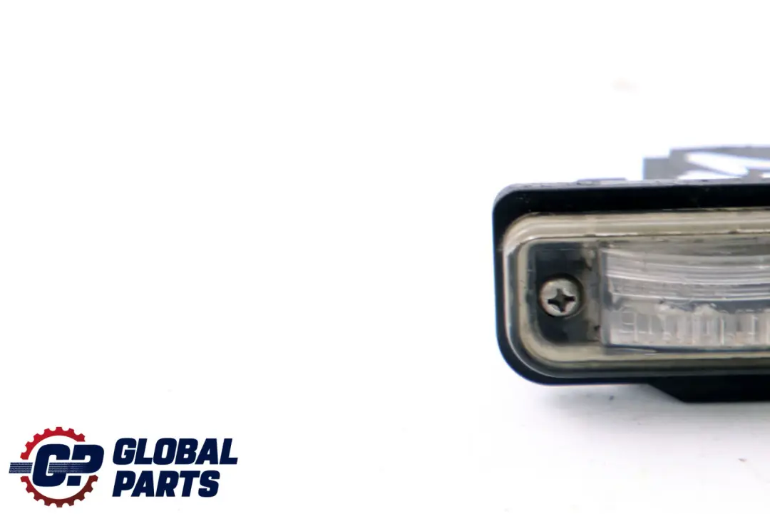 Luz de matrícula trasera para Mercedes SLK S211 R171 con número de pieza A2118200756 Mercedes SLK S211 R171 Luz de matrícula trasera - SKU A2118200756 - Número de pieza A2118200756