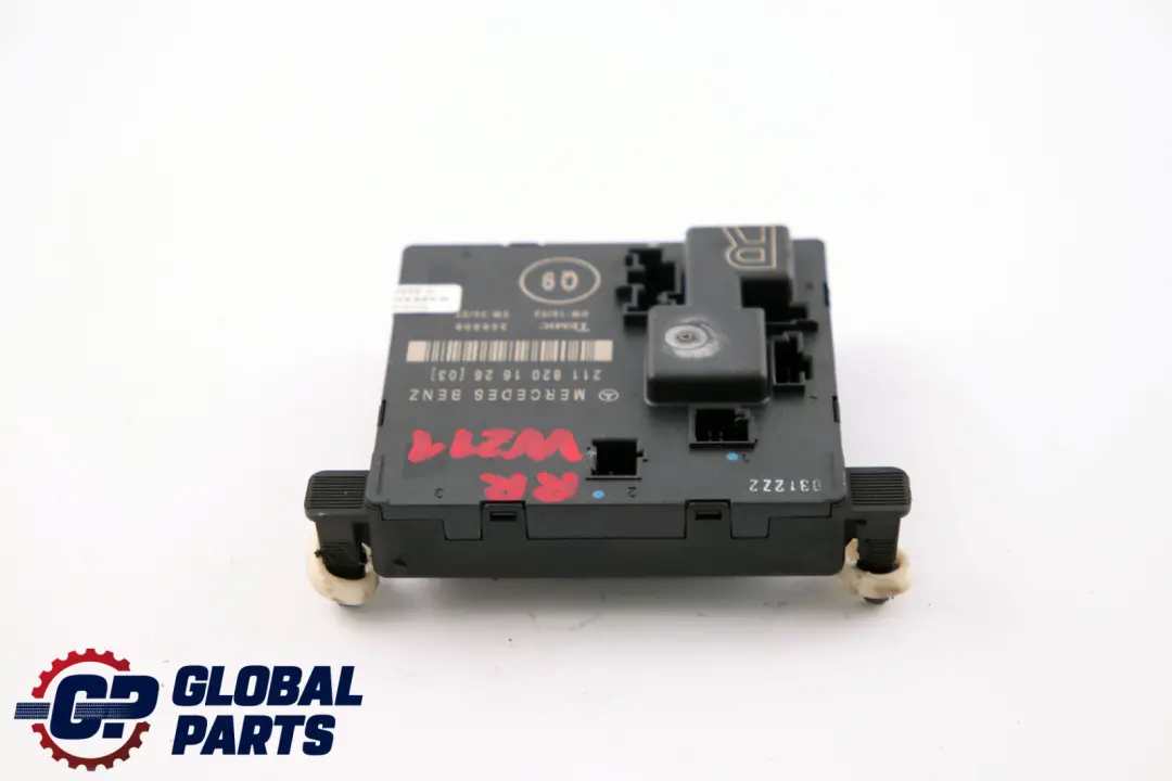 Unità Di Controllo Porta Posteriore Destra per Mercedes S211 W211 con numero di parte A2118201626 Mercedes S211 W211 Unità Di Controllo Porta Posteriore Destra - SKU A2118201626 - Numero di parte A2118201626