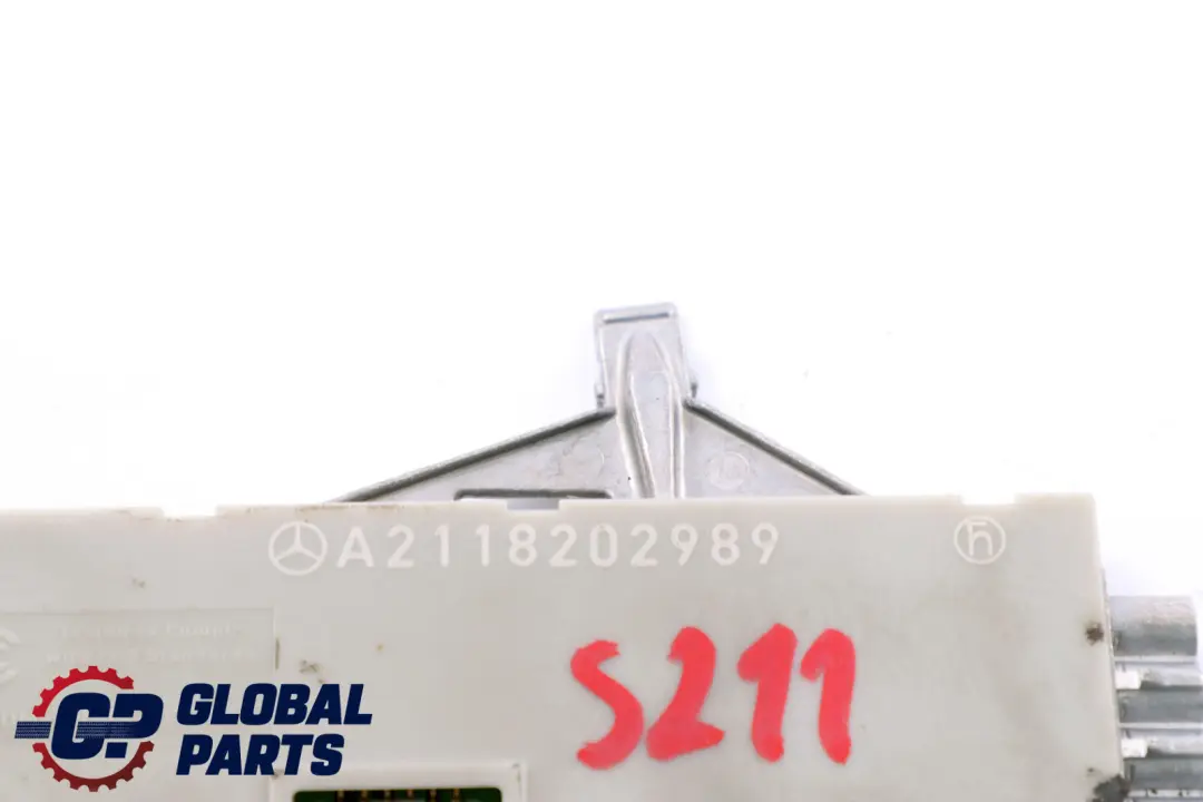 Mercedes-Benz E-Class S211 Touring Aerial Antenna Amplifier to with Part number A2118202989 Mercedes-Benz E-Class S211 Touring Aerial Antenna Amplifier - SKU A2118202989 - Part number A2118202989