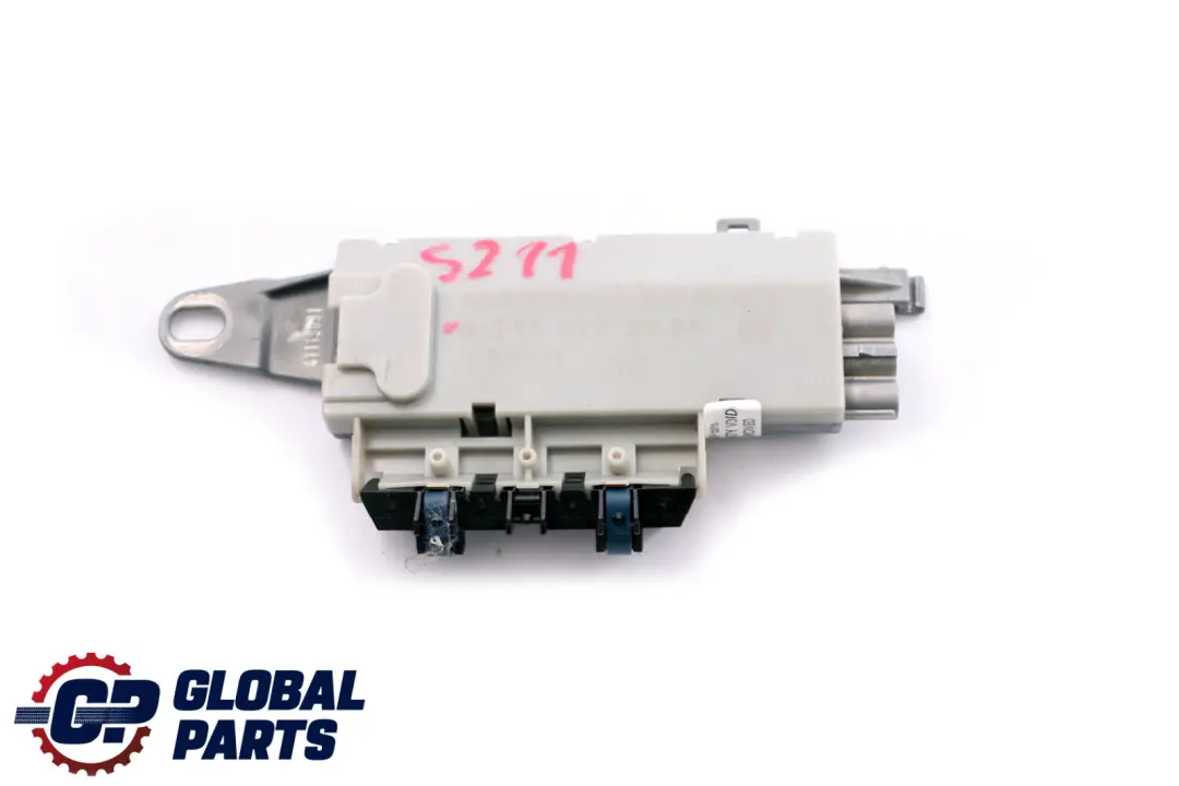 Mercedes-Benz E-Class S211 Aerial Antenna Amplifier Rear Panel Door to with Part number A2118203089 Mercedes-Benz E-Class S211 Aerial Antenna Amplifier Rear Panel Door - SKU A2118203089 - Part number A2118203089