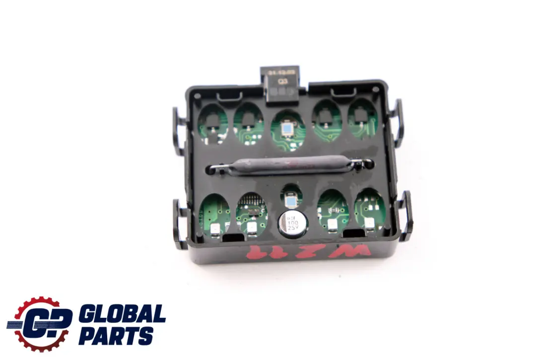 Rain And Light Sensor Control Unit Module ECU to Mercedes W211 with Part number A2118206026 Mercedes W211 Rain And Light Sensor Control Unit Module ECU - SKU A2118206026 - Part number A2118206026