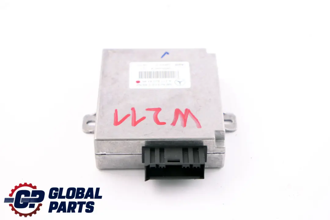 Class W211 W220 Module commande téléphone mains libres pour Mercedes E S à propos du numéro de pièce A2118206185 Mercedes E S Class W211 W220 Module commande téléphone mains libres - SKU A2118206185 - Numéro de pièce A2118206185