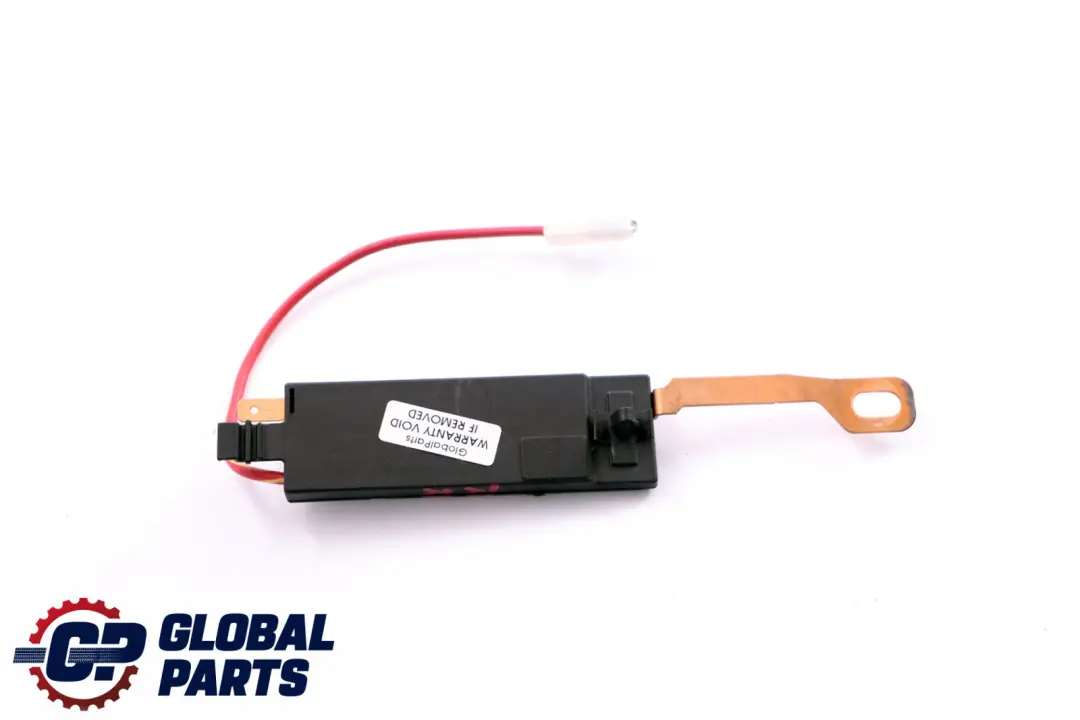 Mercedes-Benz E-Class S211 Estate Antenna Amplifier Rear Right O/S to with Part number A2118209689 Mercedes-Benz E-Class S211 Estate Antenna Amplifier Rear Right O/S - SKU A2118209689 - Part number A2118209689