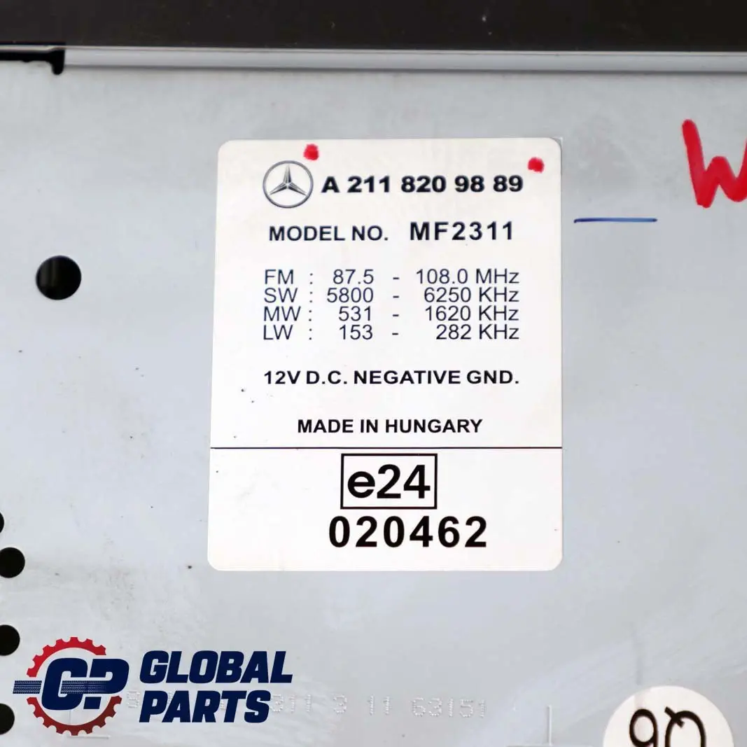 E-Klasse W211 CD Autoradio Multimedia Haupteinheit für Mercedes mit Teilenummer A2118209889 Mercedes E-Klasse W211 CD Autoradio Multimedia Haupteinheit - SKU A2118209889 - Teilenummer A2118209889