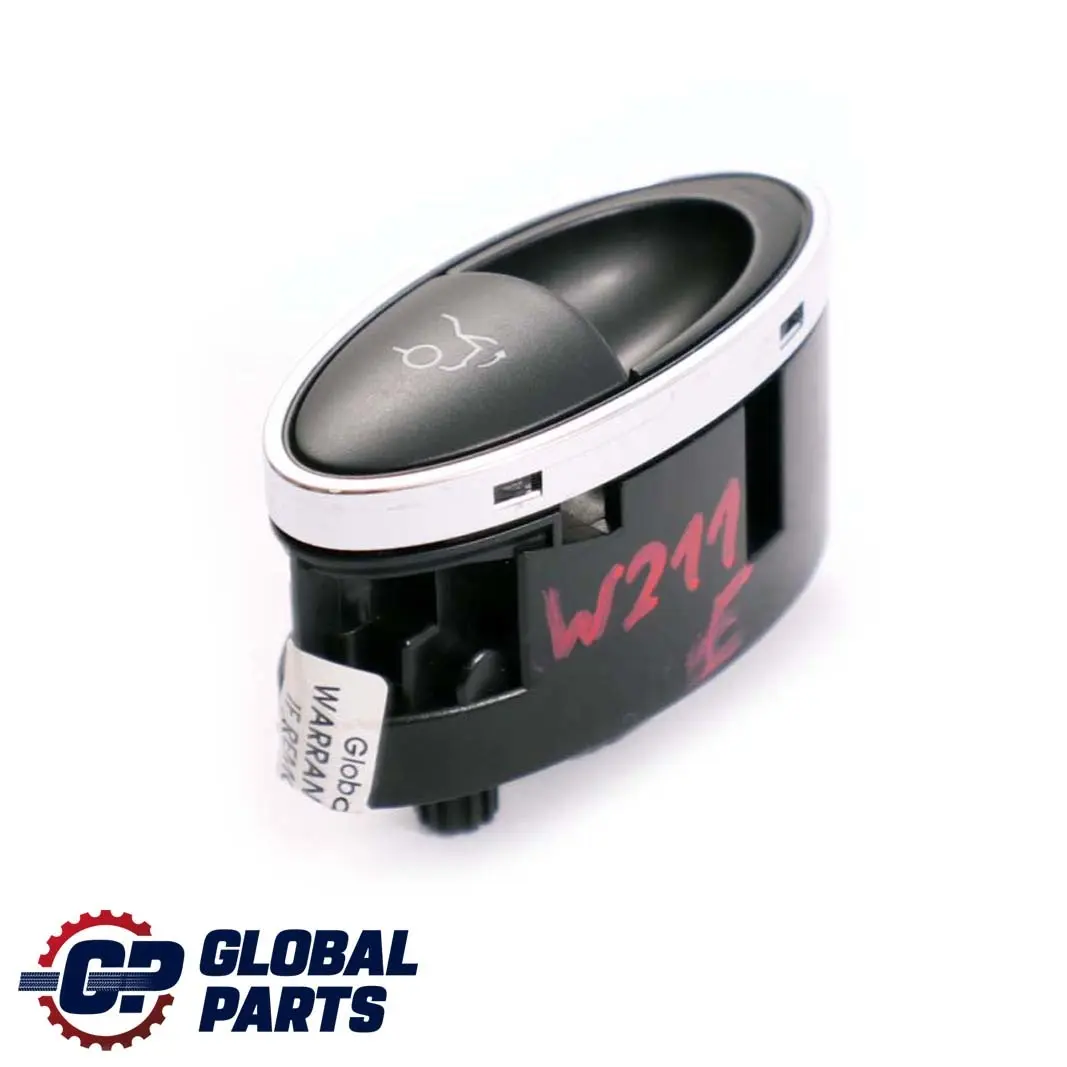 Interruttore comando apertura portellone bagagliaio per Mercedes W211 con numero di parte A2118211151 Mercedes W211 Interruttore comando apertura portellone bagagliaio - SKU A2118211151 - Numero di parte A2118211151