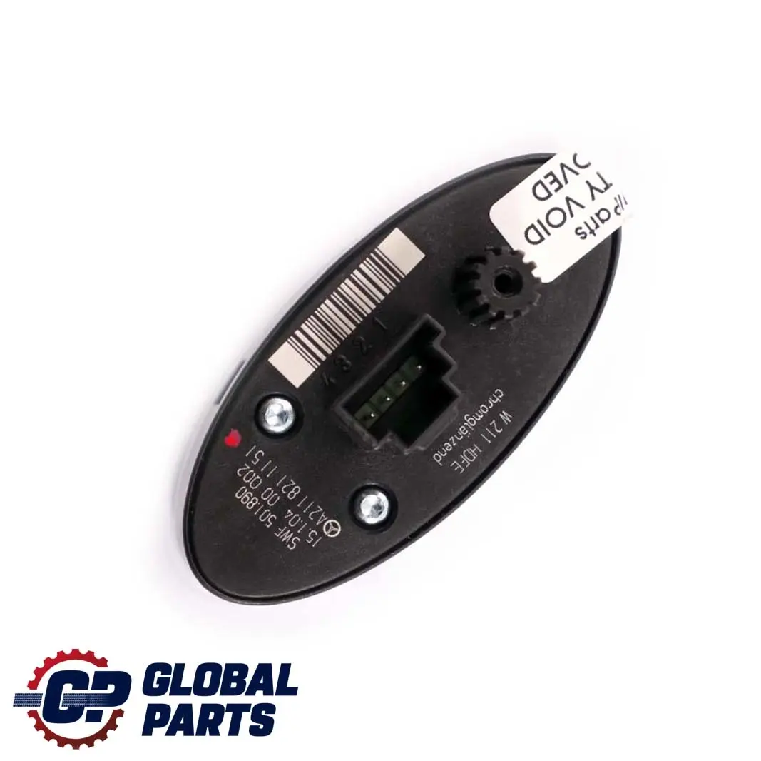 Interruttore comando apertura portellone bagagliaio per Mercedes W211 con numero di parte A2118211151 Mercedes W211 Interruttore comando apertura portellone bagagliaio - SKU A2118211151 - Numero di parte A2118211151