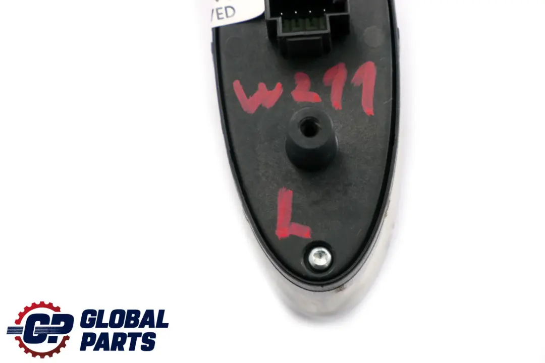 Classe E W211 Passeggero Porta Interruttore Alzacristalli per Mercedes con numero di parte A2118211351 Mercedes Classe E W211 Passeggero Porta Interruttore Alzacristalli - SKU A2118211351 - Numero di parte A2118211351