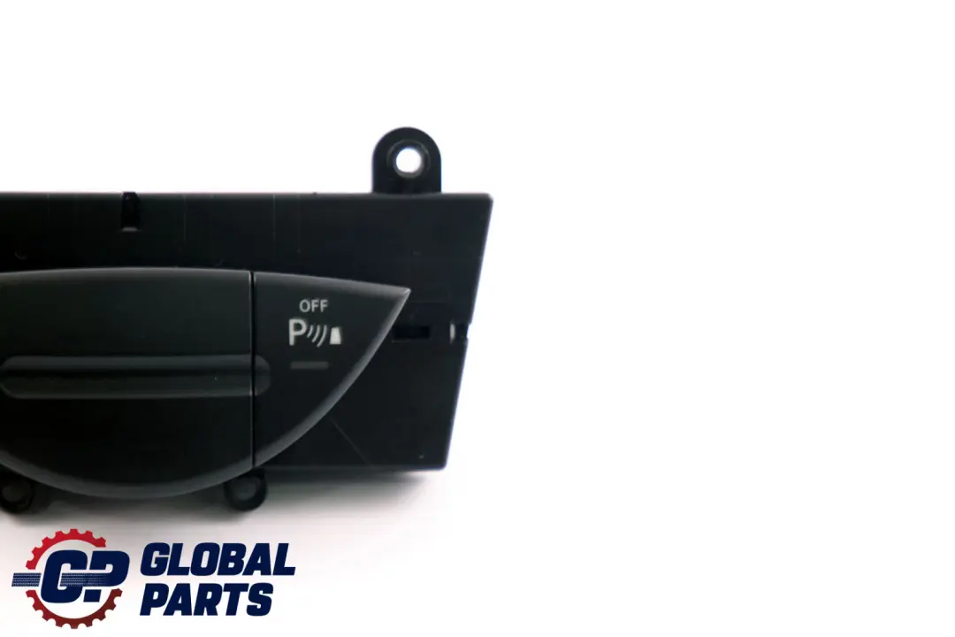 Mercedes Classe E S211 W211 Aide au Stationnement Interrupteur PDC Systeme - SKU A2118213058 - Numéro de pièce A2118213058