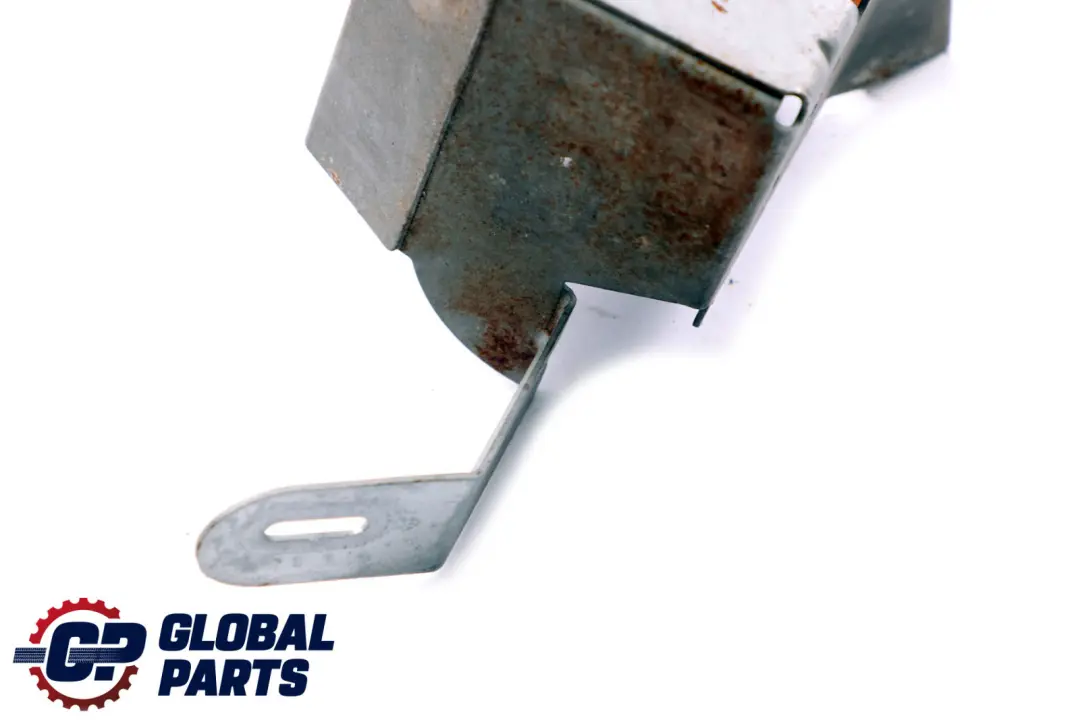 Mercedes-Benz E-Klasse W211 Alarmanlage Sirene Hupe Halter für mit Teilenummer A2118220614 Mercedes-Benz E-Klasse W211 Alarmanlage Sirene Hupe Halter - SKU A2118220614 - Teilenummer A2118220614