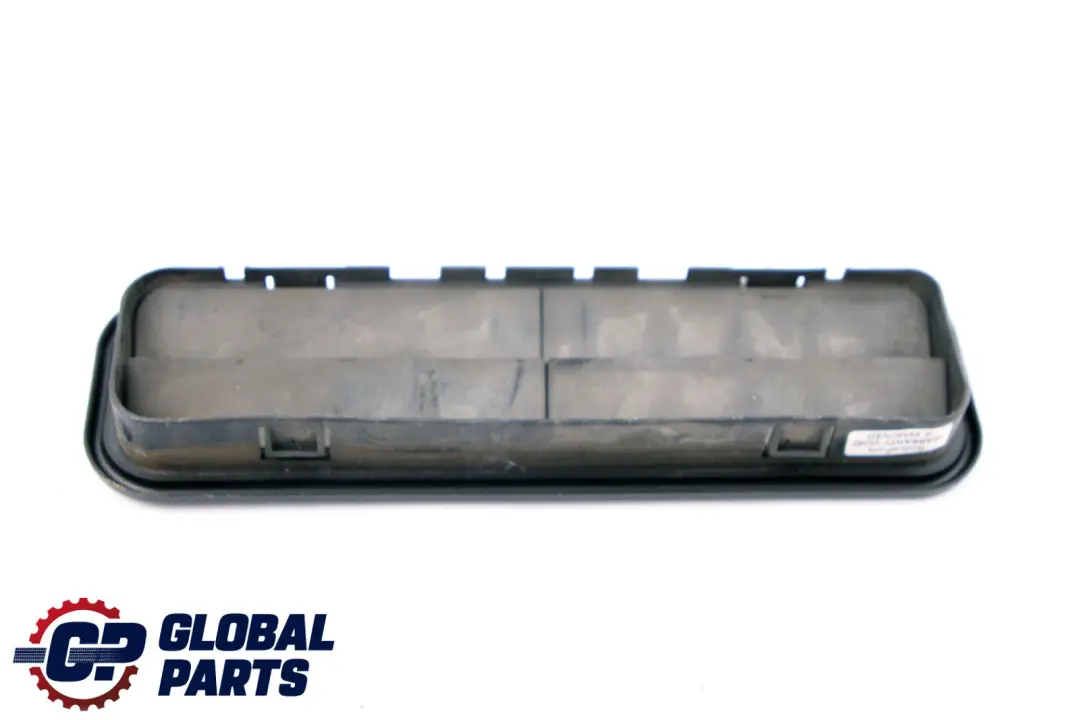 Mercedes-Benz S211 Ventilation Grille de Ventilation Decharge pour à propos du numéro de pièce A2118300042 Mercedes-Benz S211 Ventilation Grille de Ventilation Decharge - SKU A2118300042 - Numéro de pièce A2118300042