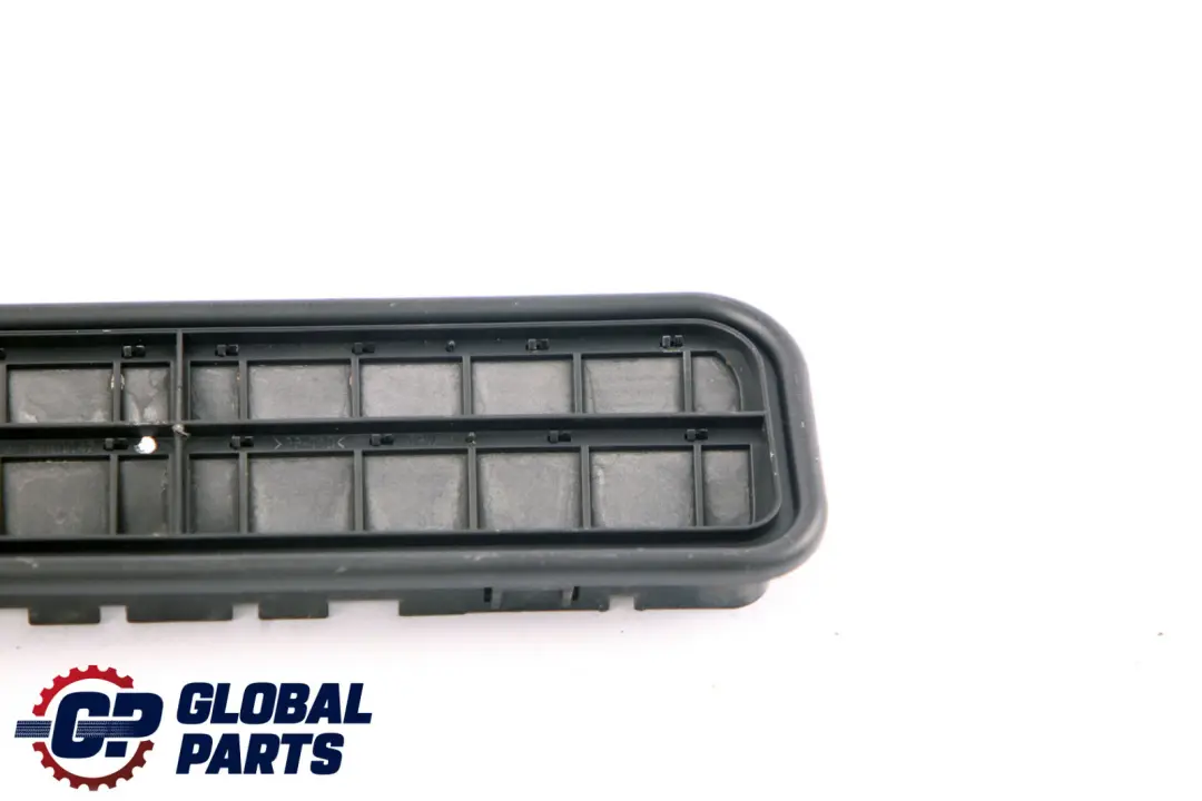 Mercedes-Benz S211 Ventilazione Griglia di Ventilazione Aerazione per con numero di parte A2118300042 Mercedes-Benz S211 Ventilazione Griglia di Ventilazione Aerazione - SKU A2118300042 - Numero di parte A2118300042