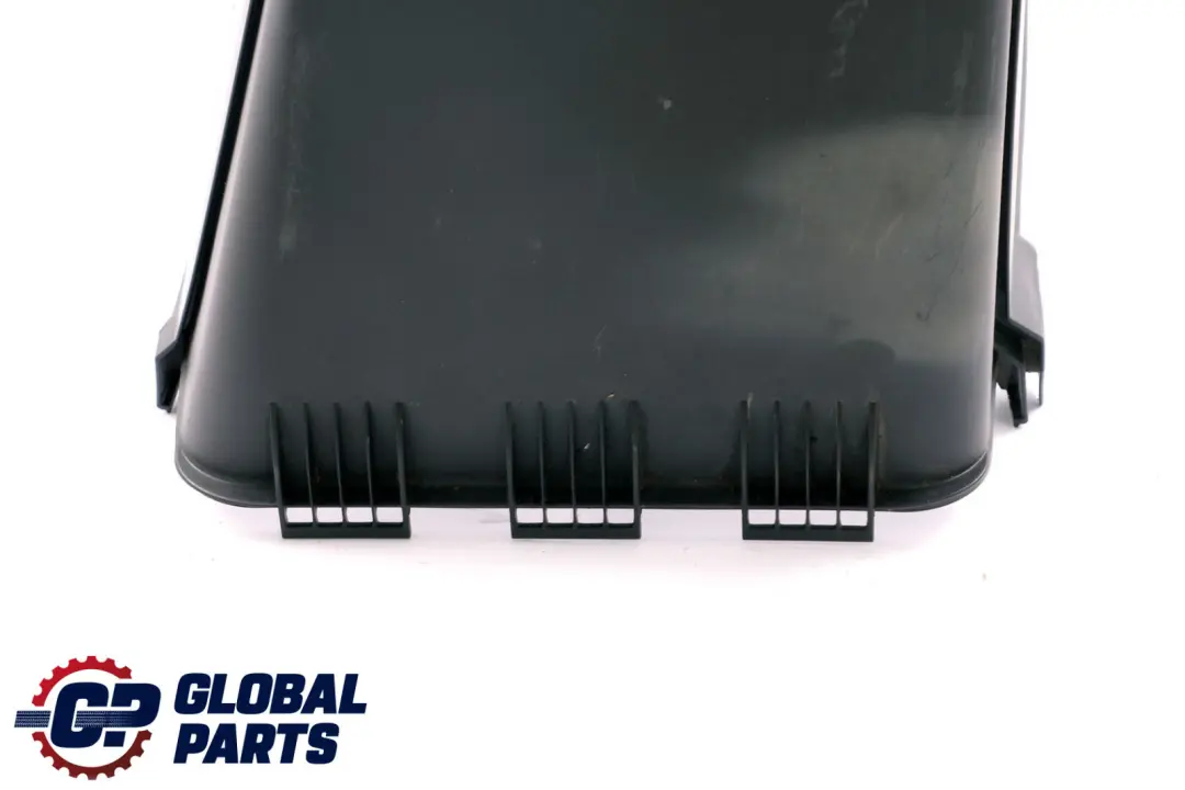  Mercedes-Benz Clase E W211 Tapa del filtro de habitáculo - SKU A2118300103 - Número de pieza A2118300103