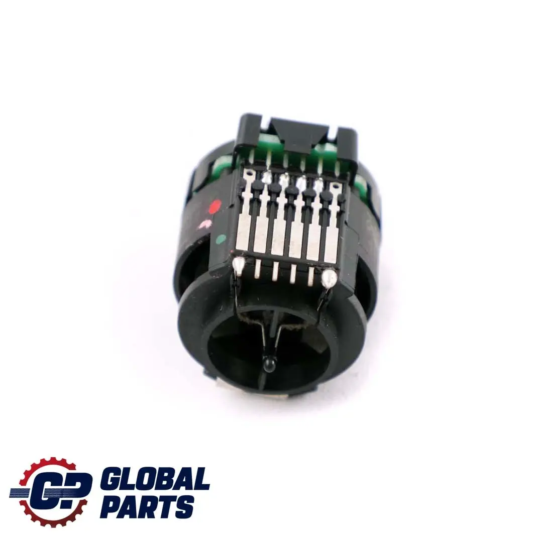  Mercedes-Benz W176 W204 Sensor Temperatura del Aire Interior - SKU A2118300272 - Número de pieza A2118300272