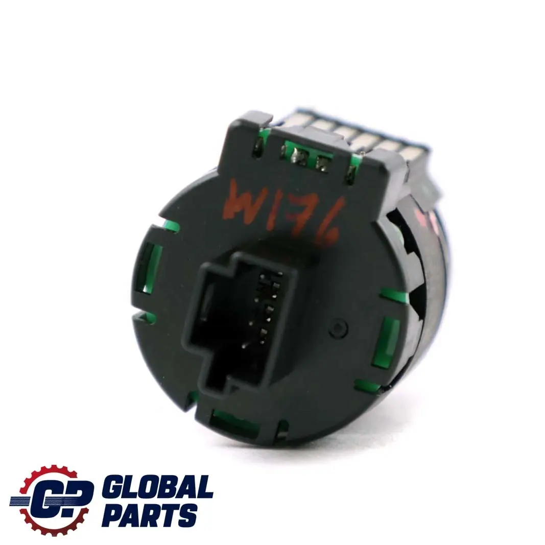  Mercedes-Benz W176 W204 Sensor Temperatura del Aire Interior - SKU A2118300272 - Número de pieza A2118300272