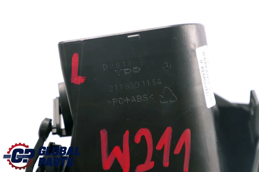 Kratka Nawiewu Lewa Deski Rozdzielczej Czarny do Mercedes W211 o numerze A2118301154 Mercedes W211 Kratka Nawiewu Lewa Deski Rozdzielczej Czarny - SKU A2118301154 - Numer Części A2118301154