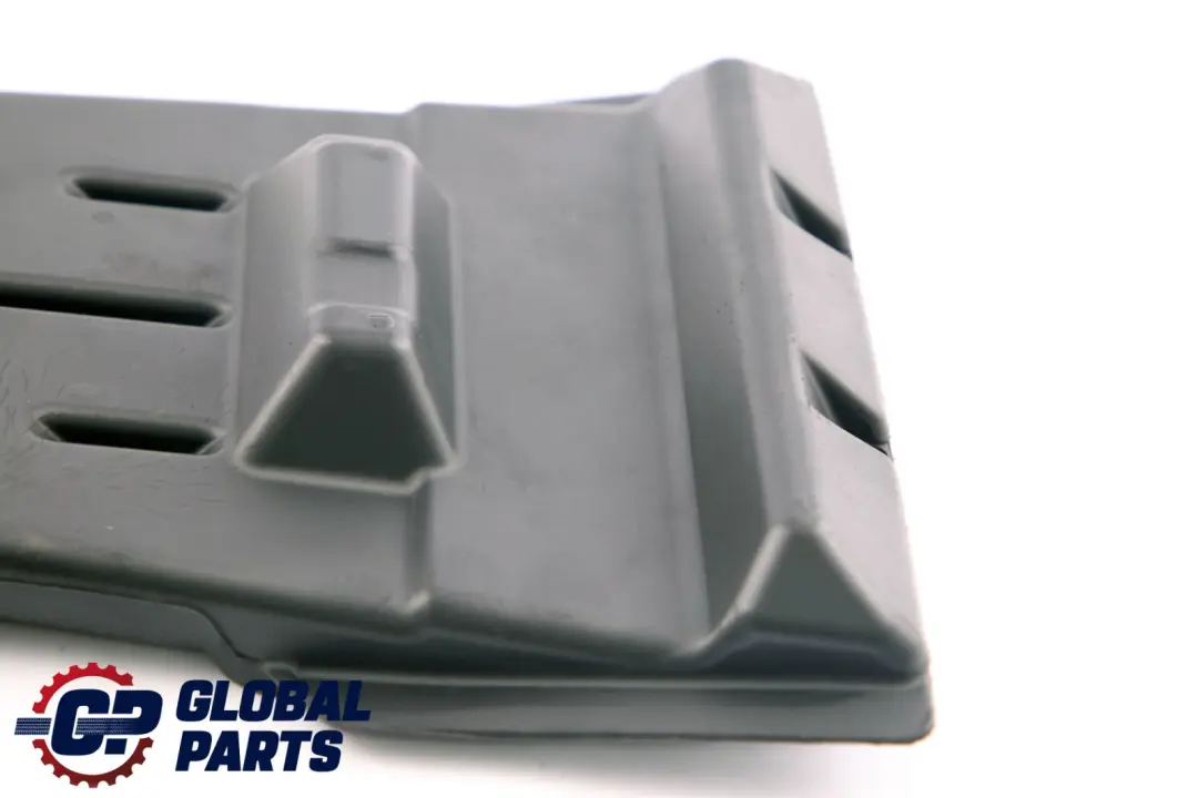 Mercedes Clase E S211 W211 W219 Conducto Ventilación Aire Trasero Izquierdo - SKU A2118310345 - Número de pieza A2118310345