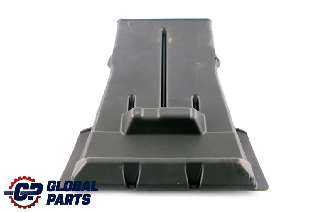 Mercedes Clase E S211 W211 W219 Conducto Ventilación Aire Trasero Izquierdo - SKU A2118310345 - Número de pieza A2118310345