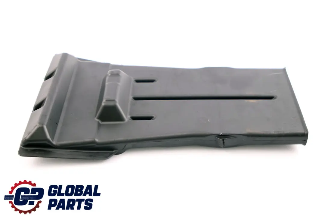 Mercedes Clase E S211 W211 W219 Conducto Ventilación Aire Trasero Izquierdo - SKU A2118310345 - Número de pieza A2118310345