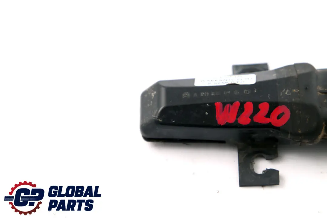 Left Right N/O/S Outlet Drip Moulding to Mercedes E-Class S211 W211 with Part number A2118320925 Mercedes E-Class S211 W211 Left Right N/O/S Outlet Drip Moulding - SKU A2118320925 - Part number A2118320925