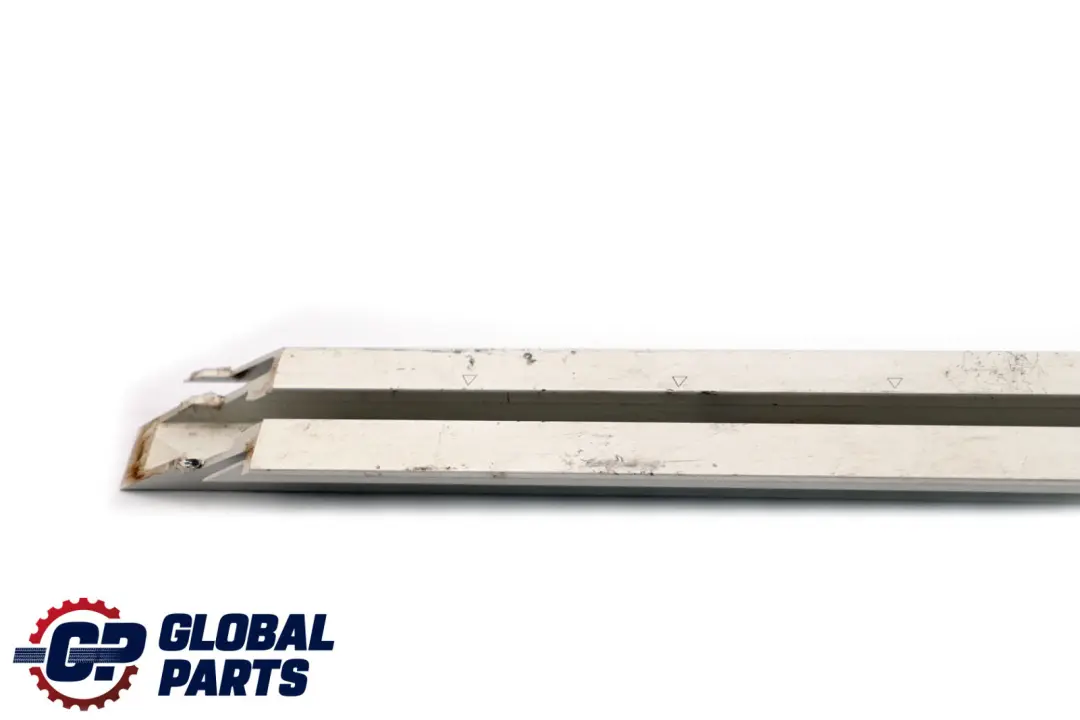 Mercedes-Benz E-Klasse S211 Kombi Ladeboden Hinten Links Schiene für mit Teilenummer A2118490327 Mercedes-Benz E-Klasse S211 Kombi Ladeboden Hinten Links Schiene - SKU A2118490327 - Teilenummer A2118490327