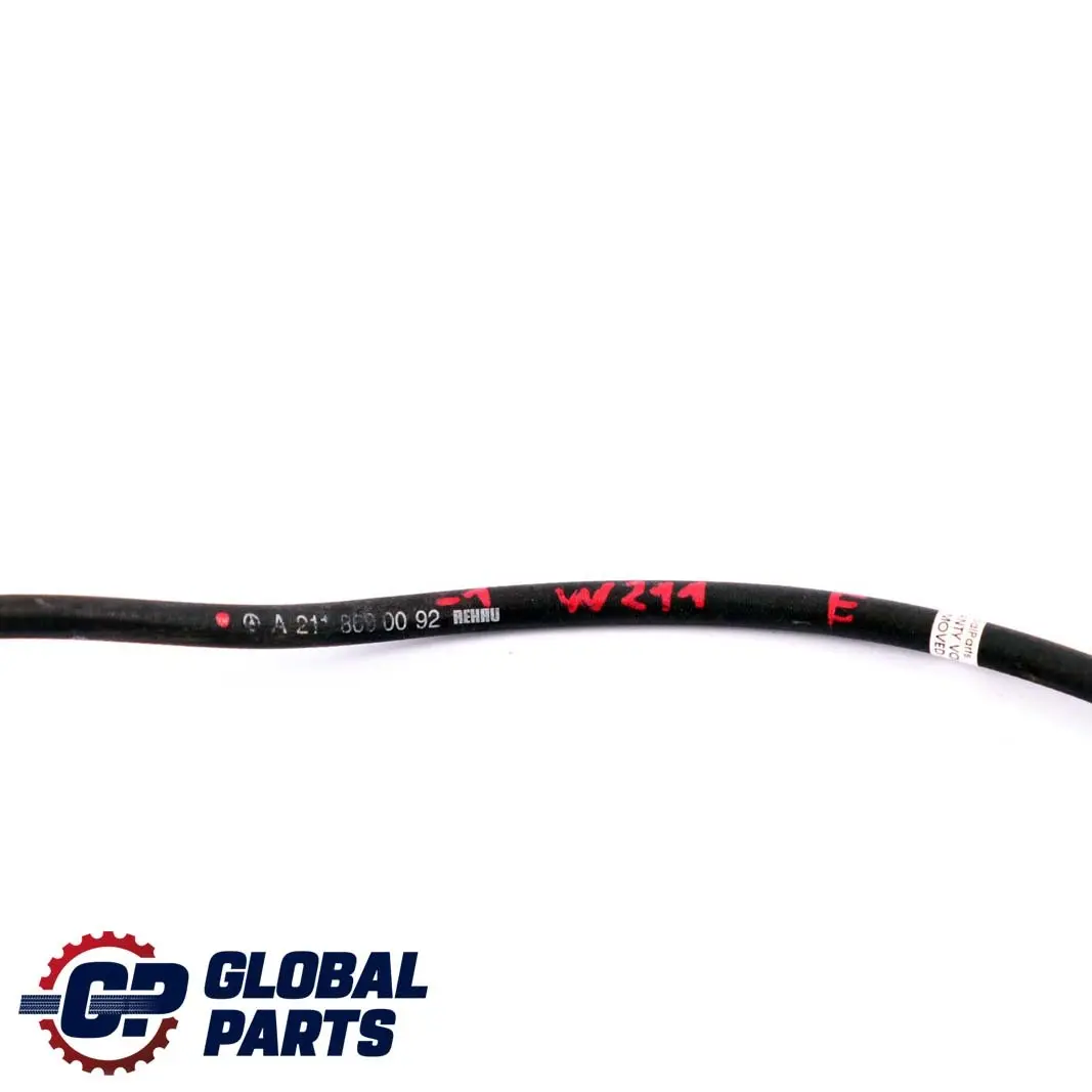 W219 Tubo del liquido di lavaggio Riscaldamento per Mercedes W211 con numero di parte A2118600092 Mercedes W211 W219 Tubo del liquido di lavaggio Riscaldamento - SKU A2118600092-1 - Numero di parte A2118600092