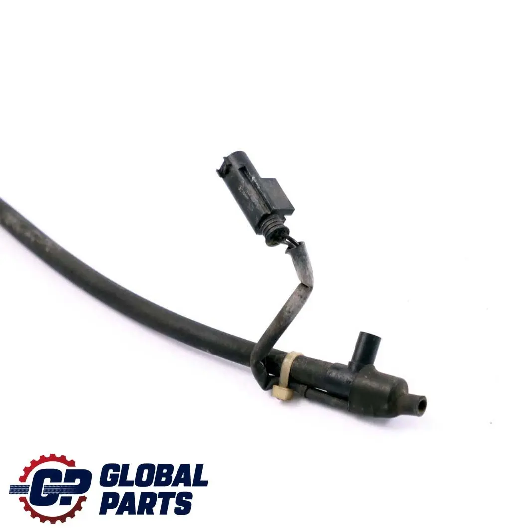 W219 Tubo del liquido di lavaggio Riscaldamento per Mercedes W211 con numero di parte A2118600092 Mercedes W211 W219 Tubo del liquido di lavaggio Riscaldamento - SKU A2118600092-1 - Numero di parte A2118600092