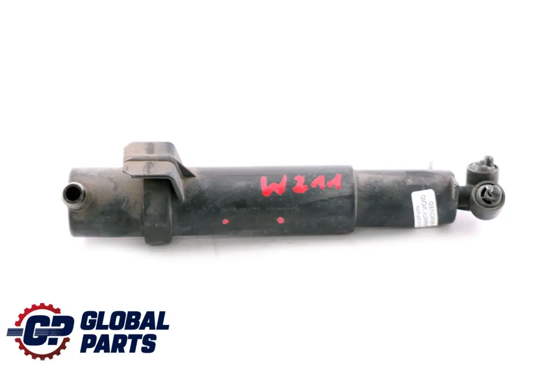 Lewa Dysza Spryskiwacza do Mercedes E W211 o numerze A2118600547 Mercedes E W211 Lewa Dysza Spryskiwacza - SKU A2118600547 - Numer Części A2118600547